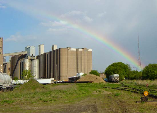 052502rainboweve.jpg