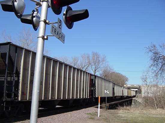 2trackstrain.jpg