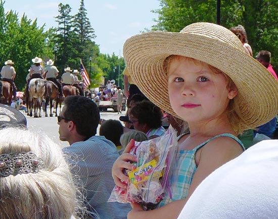 bellaparadecandy.jpg