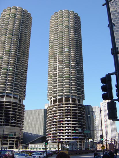 chicagojetsontowers.jpg