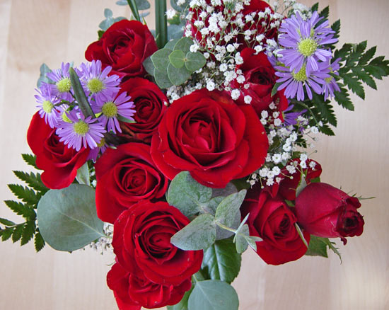 dozenroses.jpg