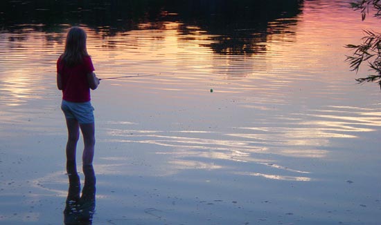 fishinggirl.jpg