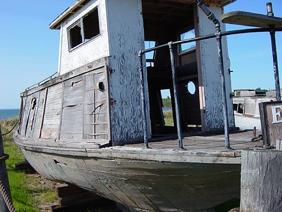 oldsuperiorboat.jpg